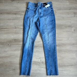 Express Raw Hem Super High Rise Skinny Jeans Front Seam Light Wash Sz 8R NWT